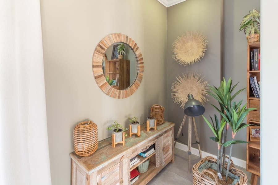 5 Bedroom Property for Sale in Num Num Cape Estate Western Cape